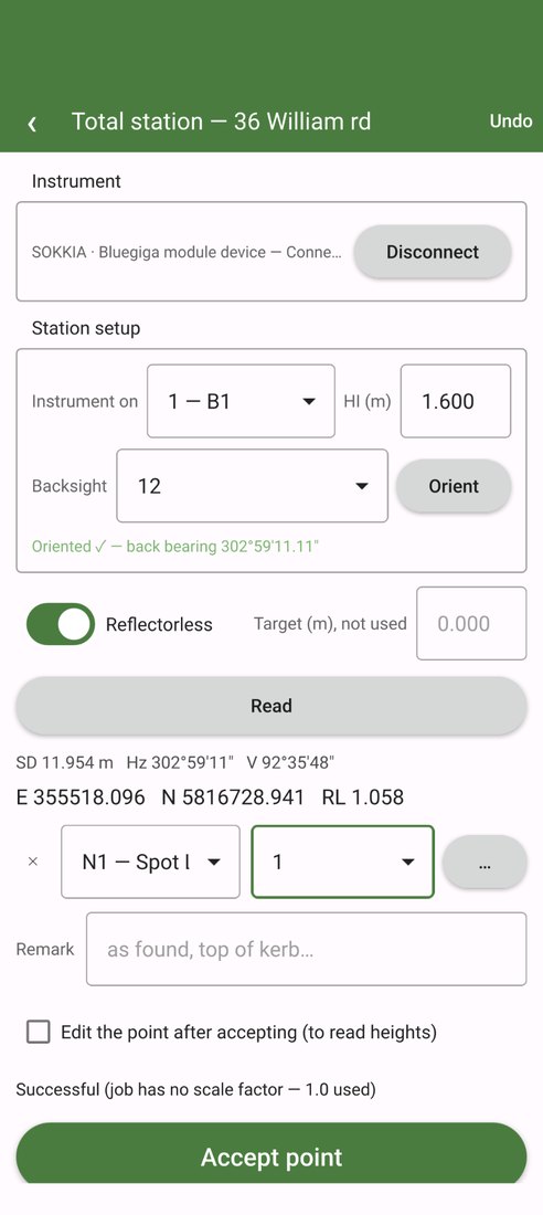 nPoles Field mini connected to a total station over Bluetooth